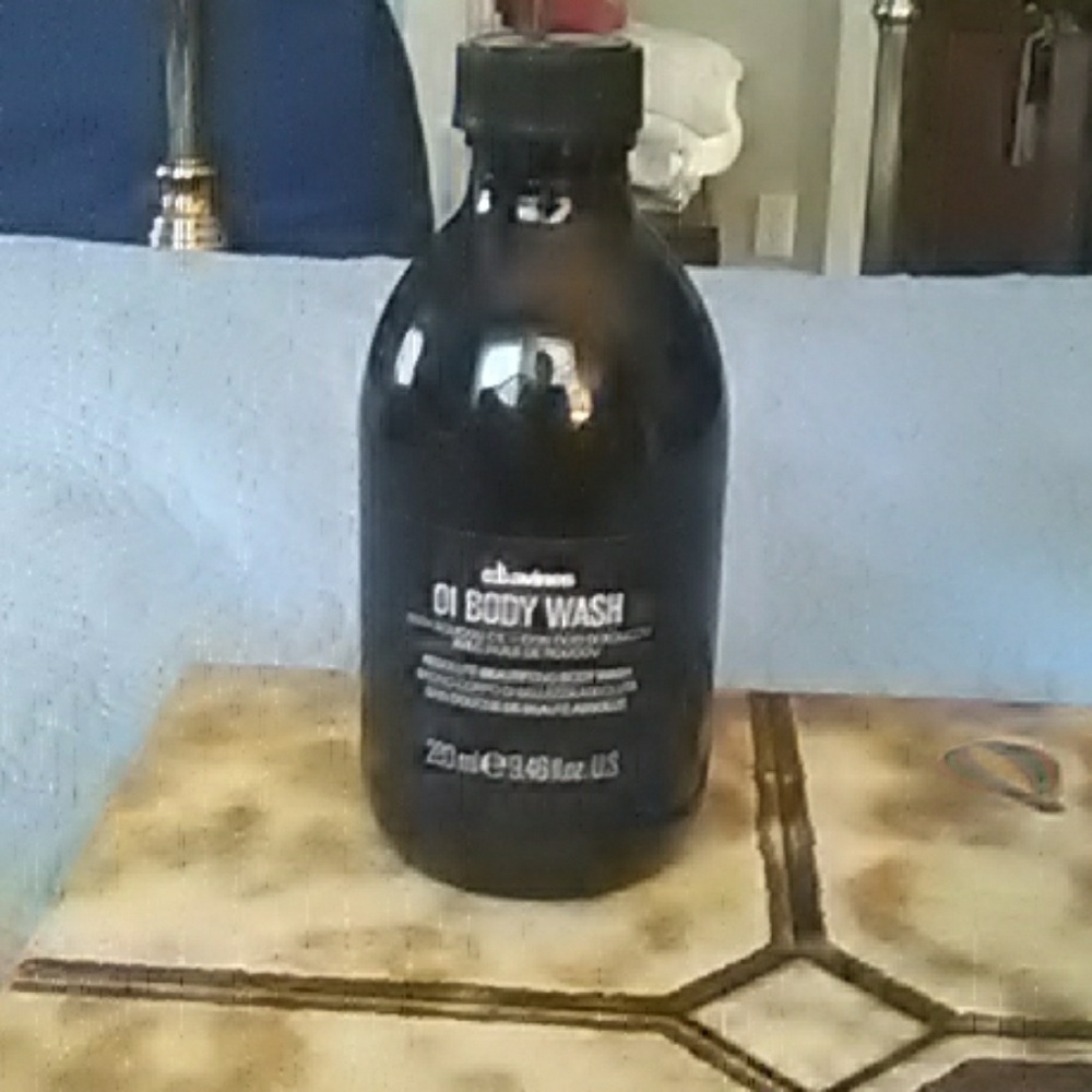 DAVINES OI BODY WASH